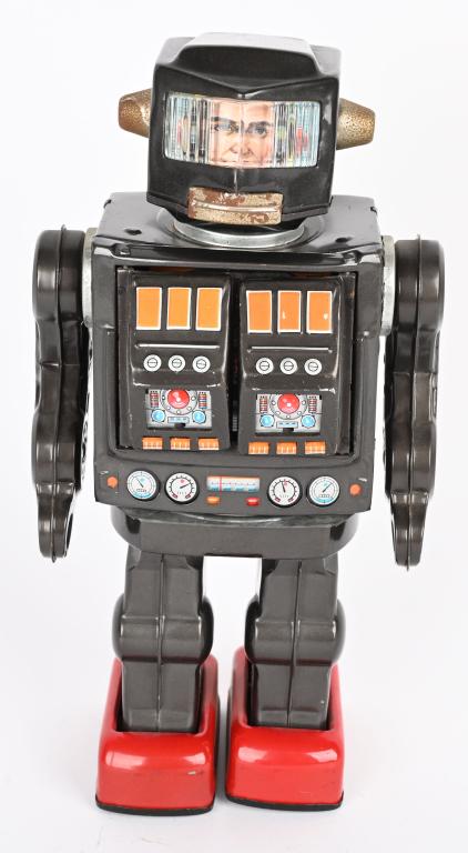 HORIKAWA BATTERY ROTATE-O-MATIC SUPER ASTRONAUT (1 of 5)