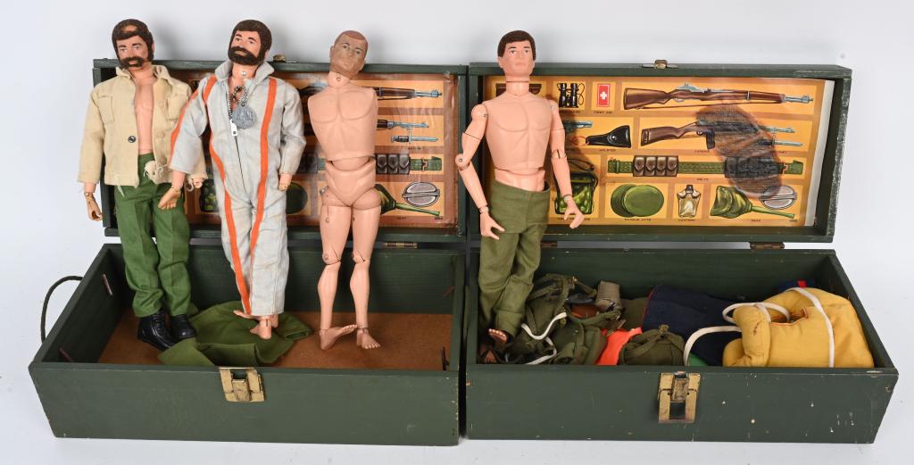 2- GI JOE FOOT LOCKERS w/ FIGURES & MORE (1 of 5)