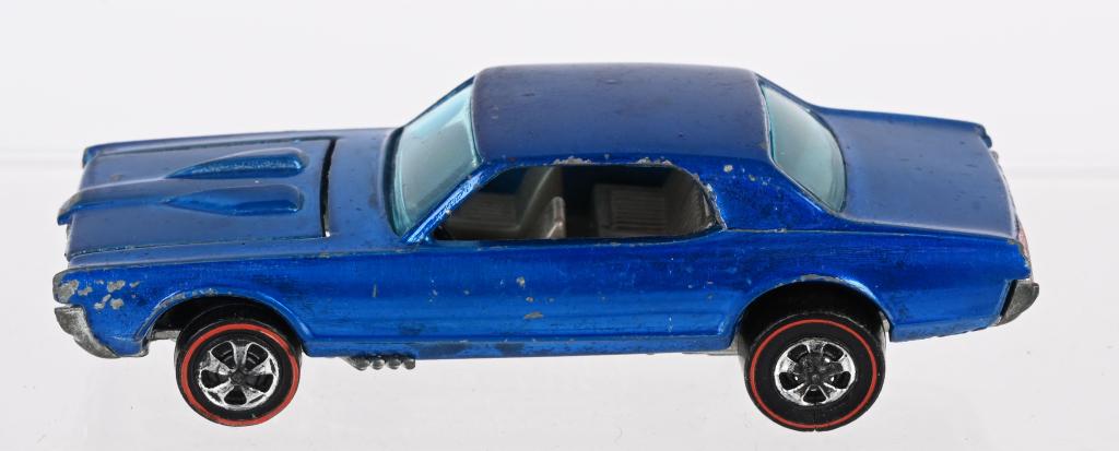 HOT WHEELS REDLINES CUSTOM COUGAR (1 of 3)