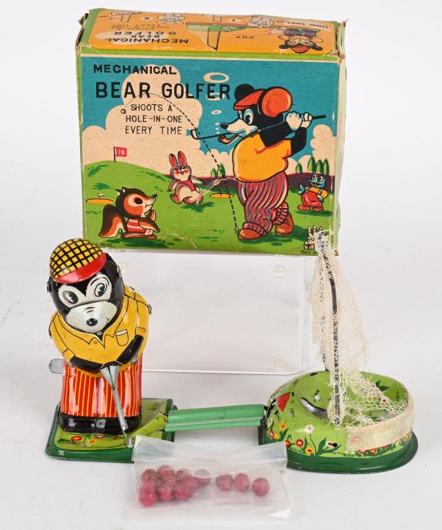 JAPAN T.P.S. TIN WINDUP BEAR GOLFER w/ BOX (1 of 6)