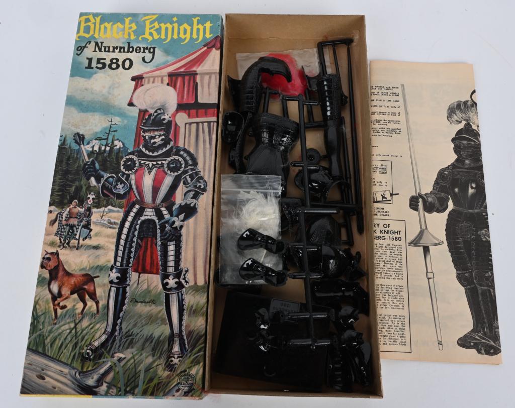 AURORA BLACK KNIGHT OF NURNBURG MODEL KIT: Early Clack Knight of Nurnburg Model Kit. All original and looks complete with some pieces loose. Boxed