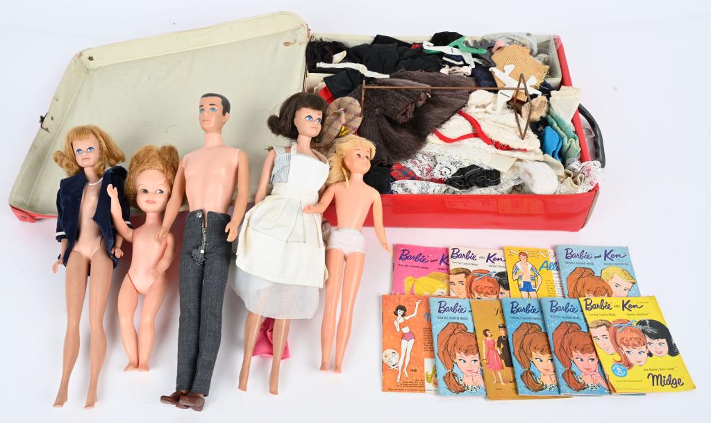 VINTAGE BARBIE & KEN DOLL LOT (1 of 5)