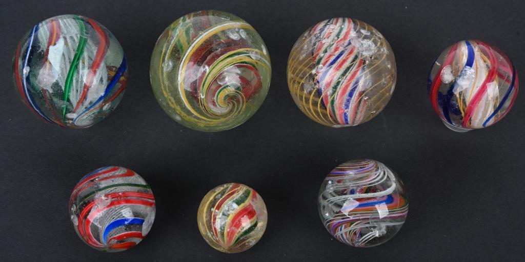 LOT OF SWIRL MARBLES (1 of 3)