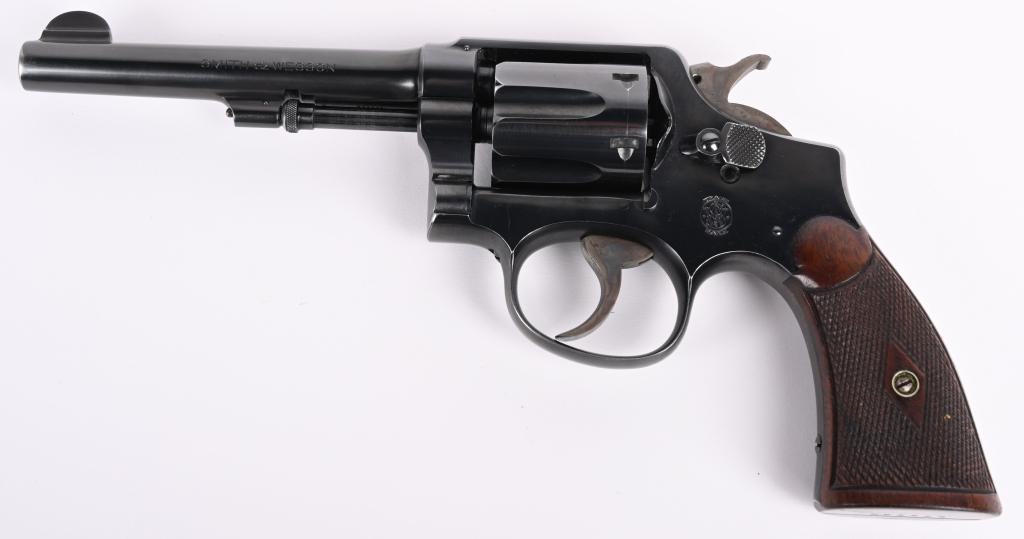 HIGH CONDITION S&W MODEL 1905 H.E. REVOLVER: SERIAL 399936. BARREL 5". CALIBER .38. 4TH CHANGE 1915-1942. Built on square butt K-frame, 5-screw, pinned barrel. All matching numbers except diamond checkered walnut grips not numbered but fit perfe