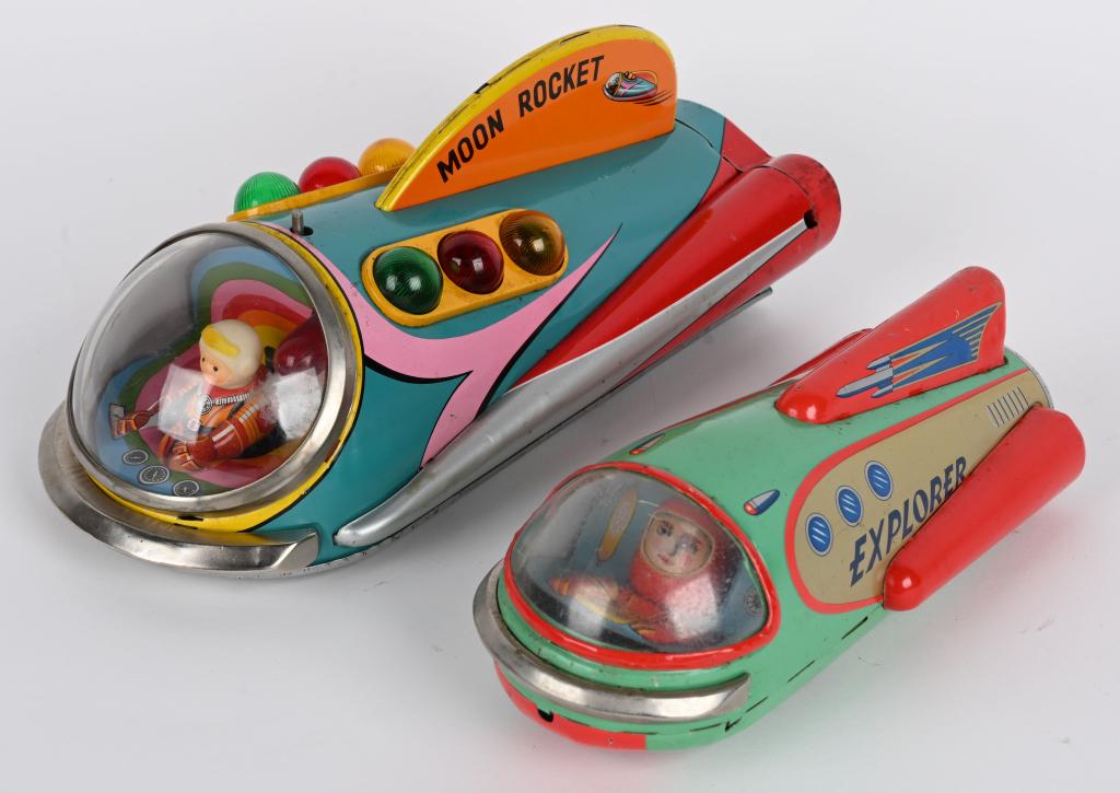 2- JAPAN TIN SPACESHIPS (1 of 7)