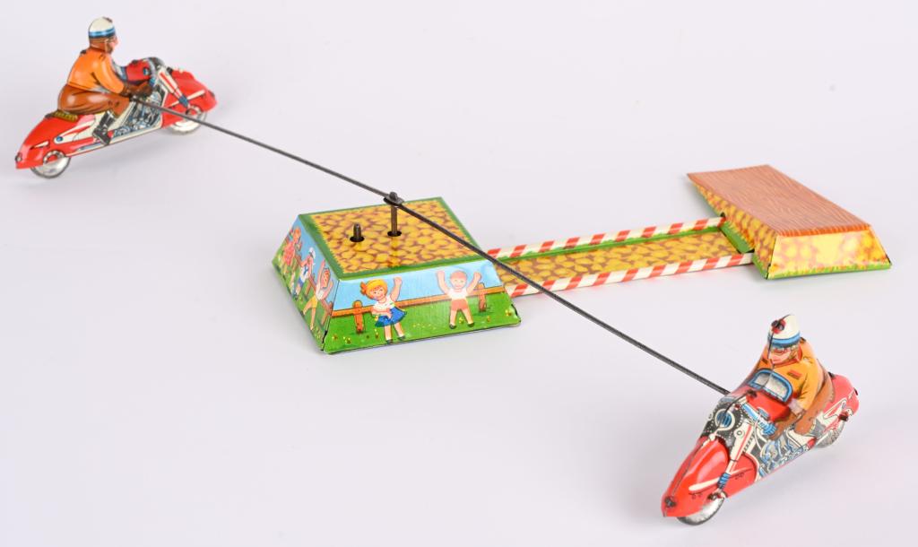 GERMAN TIN WINDUP 2 MOTORCYCLE GO ROUND (1 of 6)