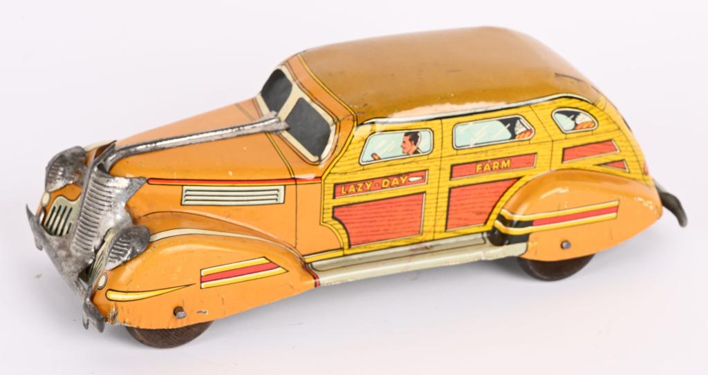 MARX PROTOTYPE LAZY-DAY FARM WOODY WAGON (1 of 9)