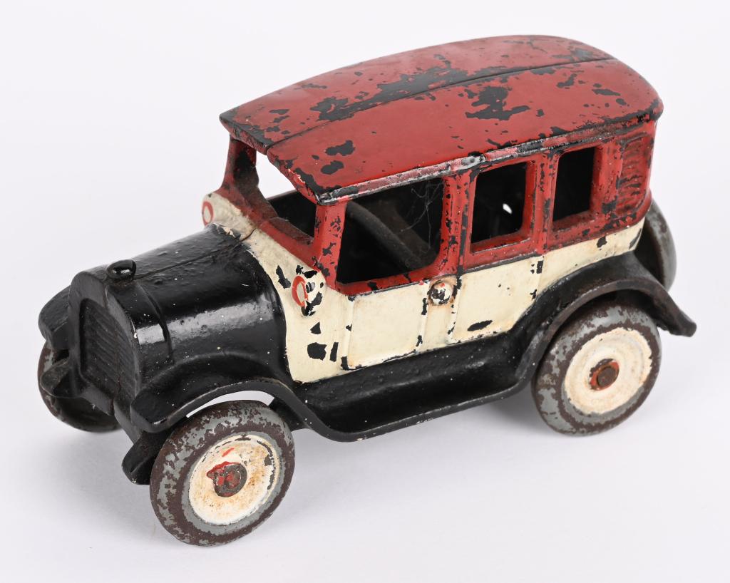 ARCADE CAST IRON RED TOP CAB (1 of 5)