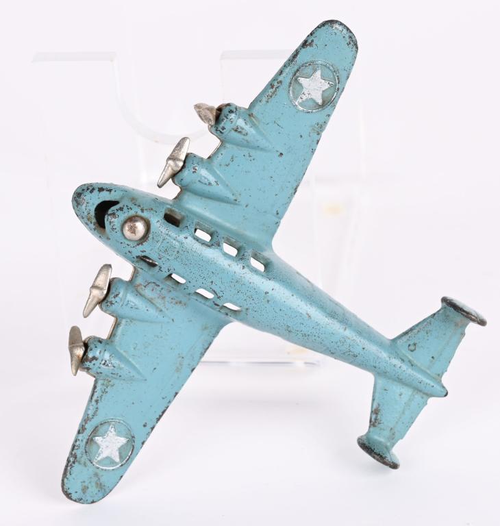 HUBLEY CAST IRON BOEING 4 PROP AIRPLANE (1 of 5)