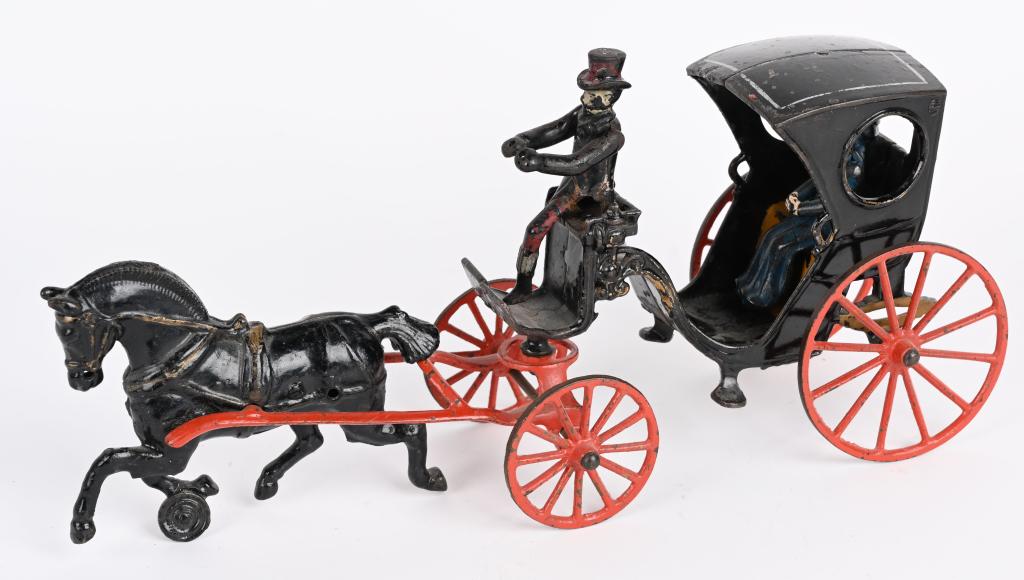 KENTON CAST IRON HORSE DRAWN PLEASURE CARRIAGE (1 of 6)