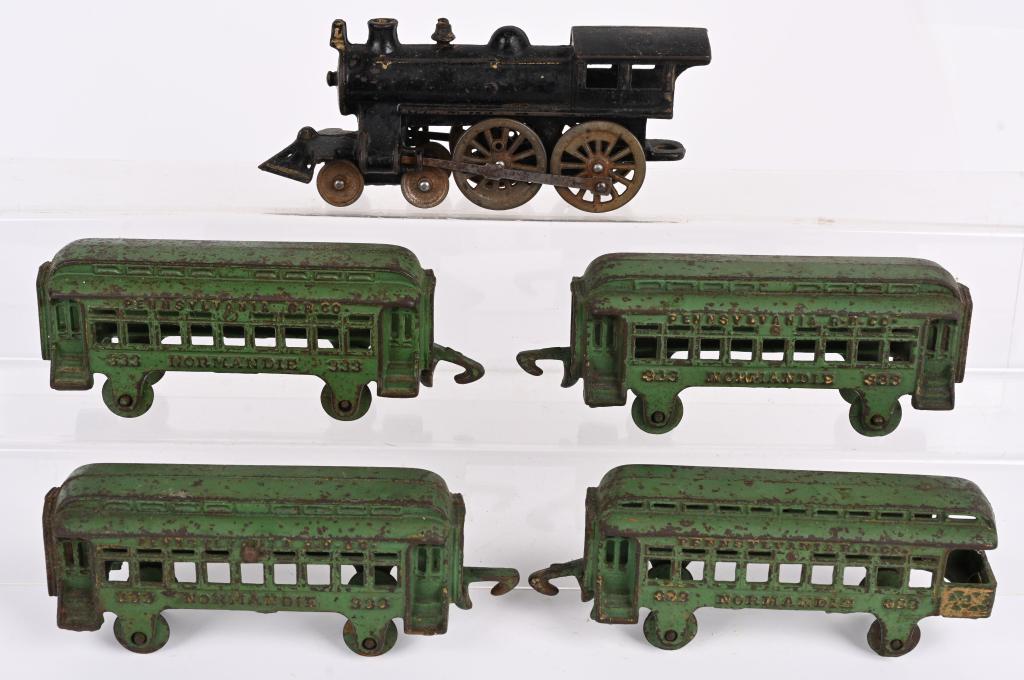 Hubley Cast Iron Normandie Passenger Train Set