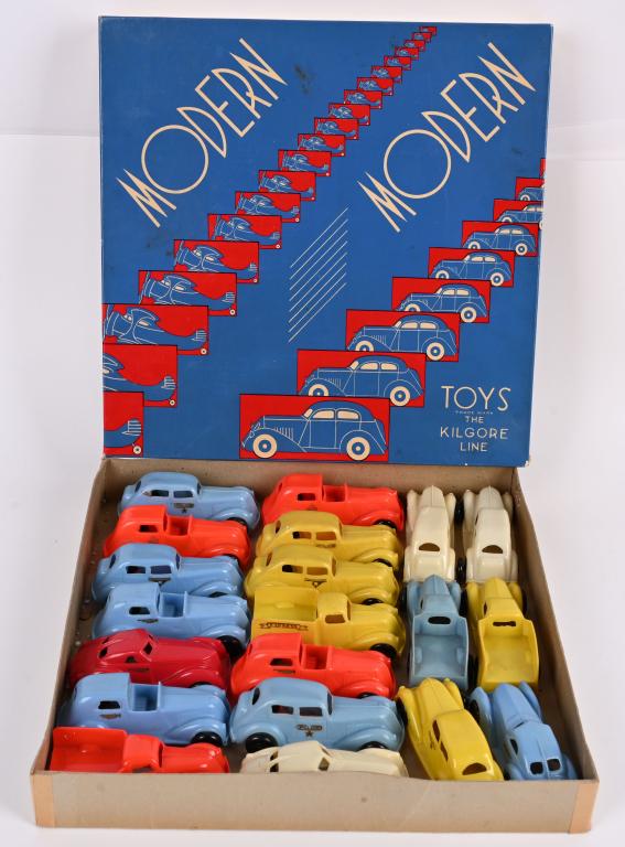 KILGORE PLASTIC AUTOMOBILE SET w/ BOX (1 of 4)