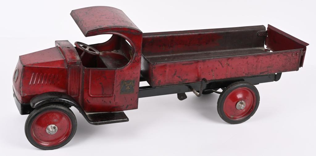 STEELCRAFT PRESSED STEEL MACK DUMP TRUCK (1 of 5)