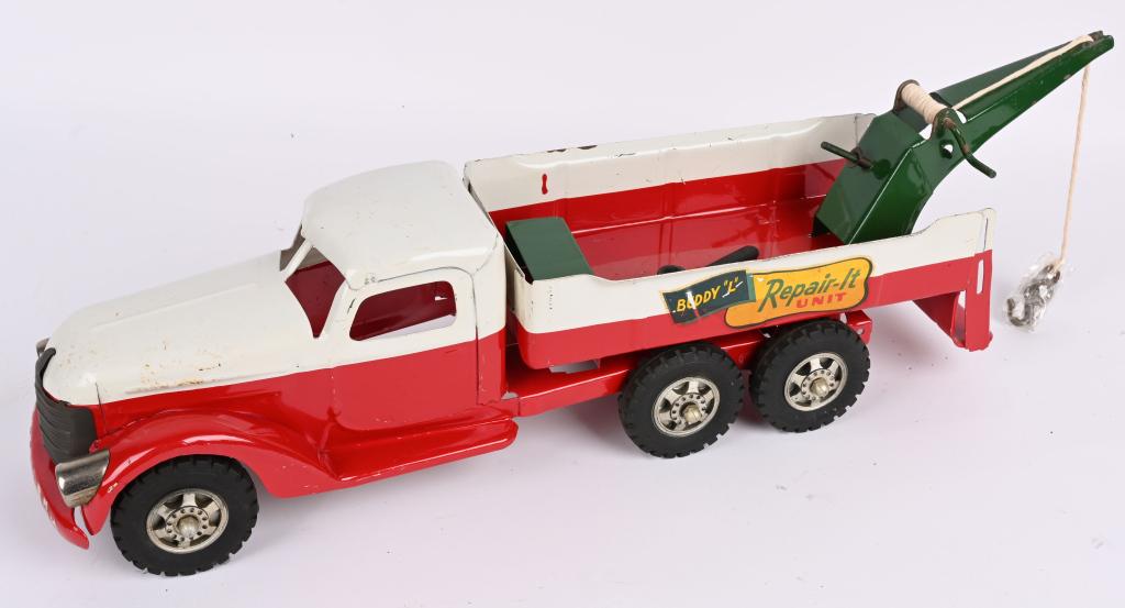 BUDDY L PRESSED STEEL REPAIR-IT WRECKER: Buddy L pressed steel Repair-It Wrecker. Nice original paint and decals. 25" Excellent