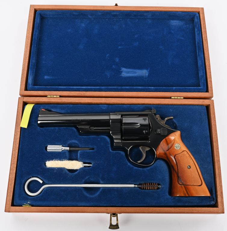 CASED S&W MODEL 29-2 BLUE REVOLVER: SERIAL NUMBER N623741. BARREL 6". CALIBER .44 MAGNUM. MADE 1979-80. The last of the pinned and recessed models. The top of the line Model 29 was built on the 3-screw, square butt target N-frame, case 