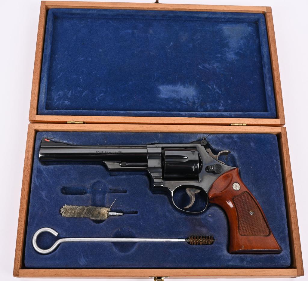 CASED S&W MODEL 29-2 BLUE REVOLVER: SERIAL NUMBER N416642. BARREL 6 1/2". CALIBER .44 MAGNUM. MADE 1977-78. The last of the pinned and recessed models. The top of the line Model 29 was built on the 3-screw, square butt target N-frame, c