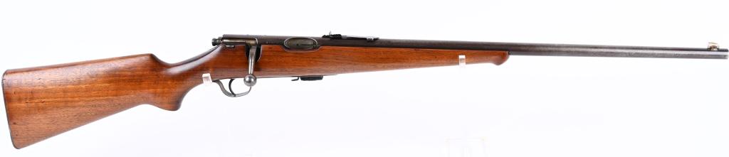 SAVAGE SPORTER .22 LR BOLT ACTION: SERIAL 129732. BARREL 23". CALIBER 22 LR. Pre-war magazine fed sporting rifle features rear sporting sight, blade front sight, plain pistol grip walnut stock, monogram steel butt plate. Condition. Met