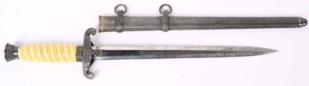 WWII NAZI GERMAN ARMY OFFICERS DAGGER EICKHORN: The dagger features a roughly, 26cm long, drop forged steel construction nickel/silver plated stiletto style blade with a flat central ridge and a full length including the hilt of roughly 38cm. Nice 