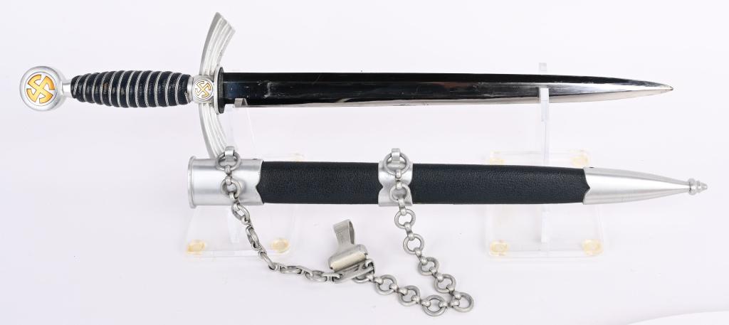 WWII NAZI GERMAN LUFTWAFFE FIRST PATTERN DAGGER: Early roughly 31cm long bright nickel/silver plated, drop forged steel double edged stiletto style blade with a flat central plane. The blade is still very bright and clean and in mint condition. Rica