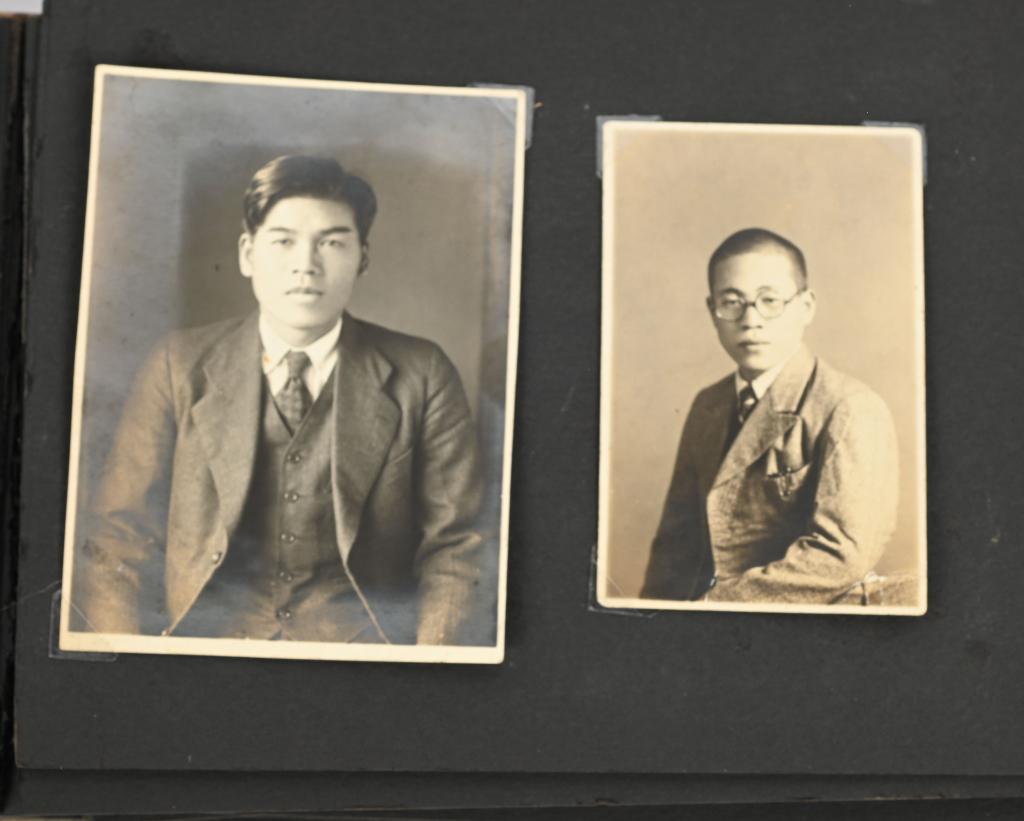 WWII JAPANESE NAVAL PHOTO ALBUM WW2: WWII Japanese Sailors Photo Album containing 29 images with them in uniform and also Civilian clothes. Good