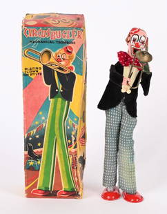 TPS TIN WINDUP CIRCUS BUGLER w/ BOX: Japan tin windup Circus Bugler. All original and complete Clown on Stilts. Very nice colors. Windup works. With complete Box with some creases and 1 side pushed in . 6" Excellent