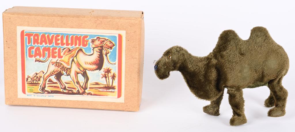 OCCUPIED JAPAN WINDUP TRAVELING CAMEL w/ BOX (1 of 3)