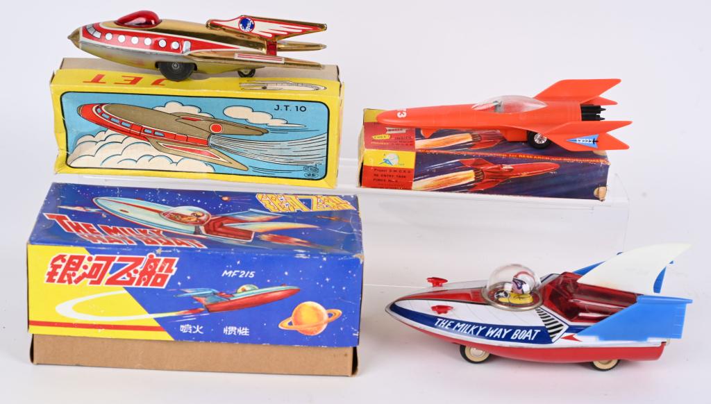 3- VINTAGE TOY ROCKET TOYS (1 of 3)