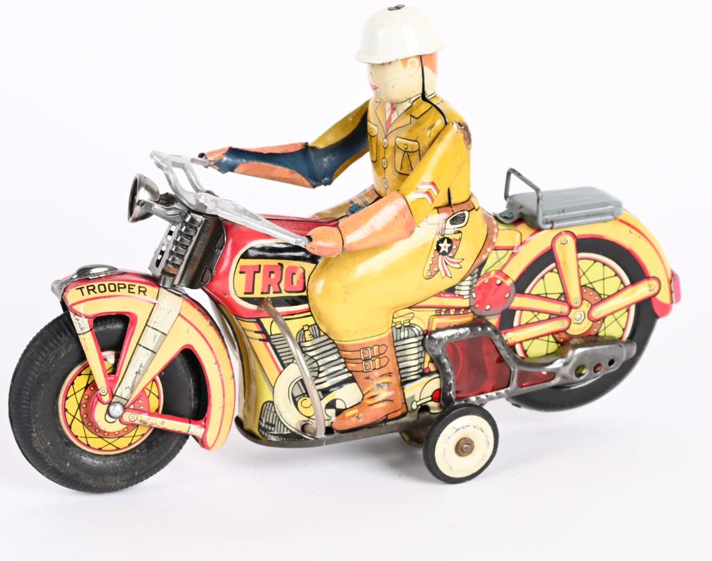 JAPAN TIN FRICTION TROOPER MOTORCYCLE (1 of 4)