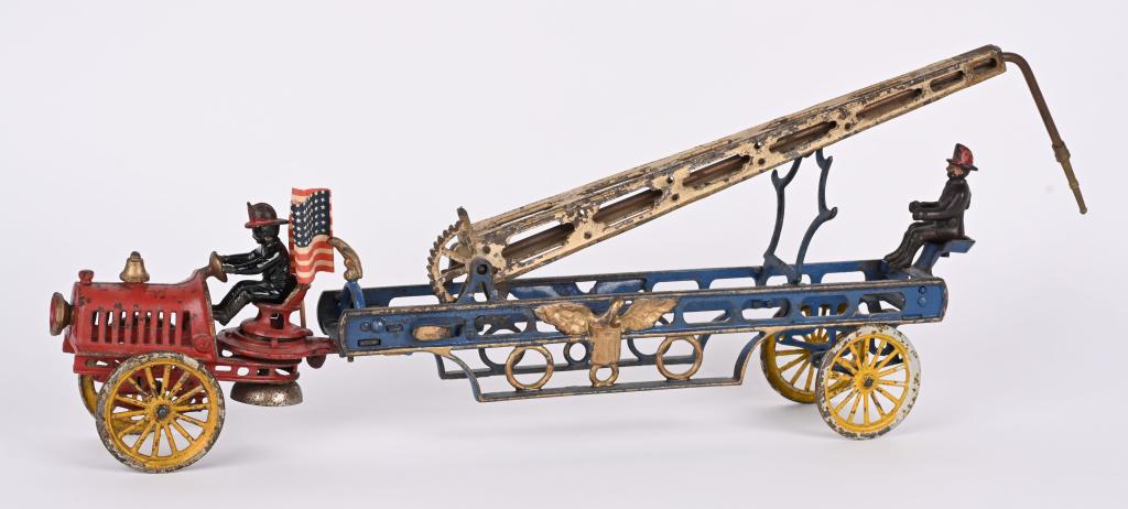 HUBLEY CAST IRON TRANISTIONAL WATER TOWER (1 of 4)