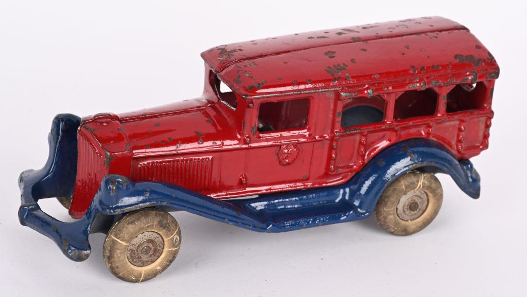 LARGE SIZE A.C. WILLIAMS TAKE-A-PART TRUCK (1 of 5)