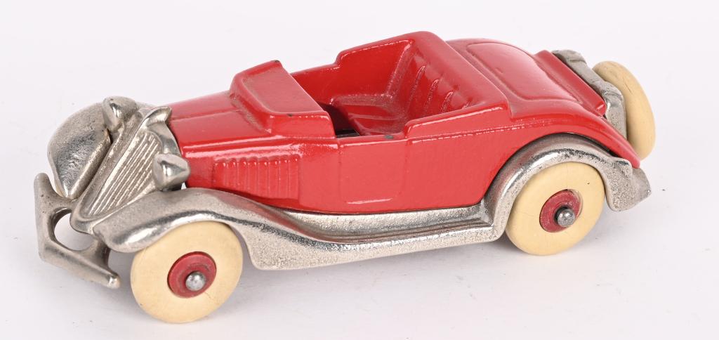 HUBLEY CAST IRON TERRAPLANE ROADSTER (1 of 5)