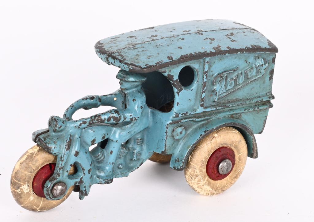 HUBLEY CAST IRON "SAY IT WITH FLOWERS' MOTORCYCLE (1 of 4)