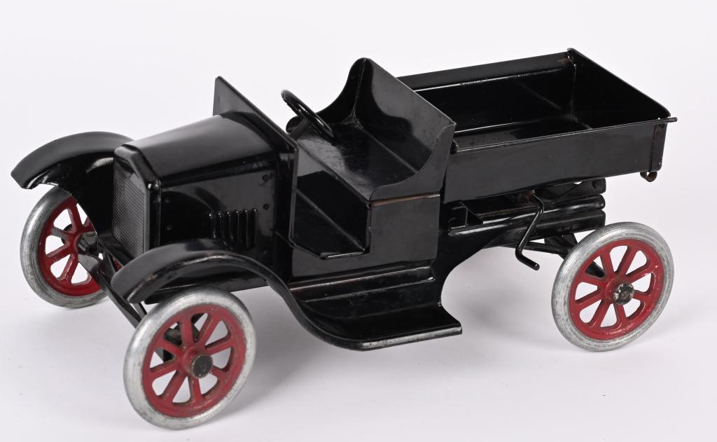 BUDDY L PRESSED STEEL FLIVVER DUMP TRUCK (1 of 5)