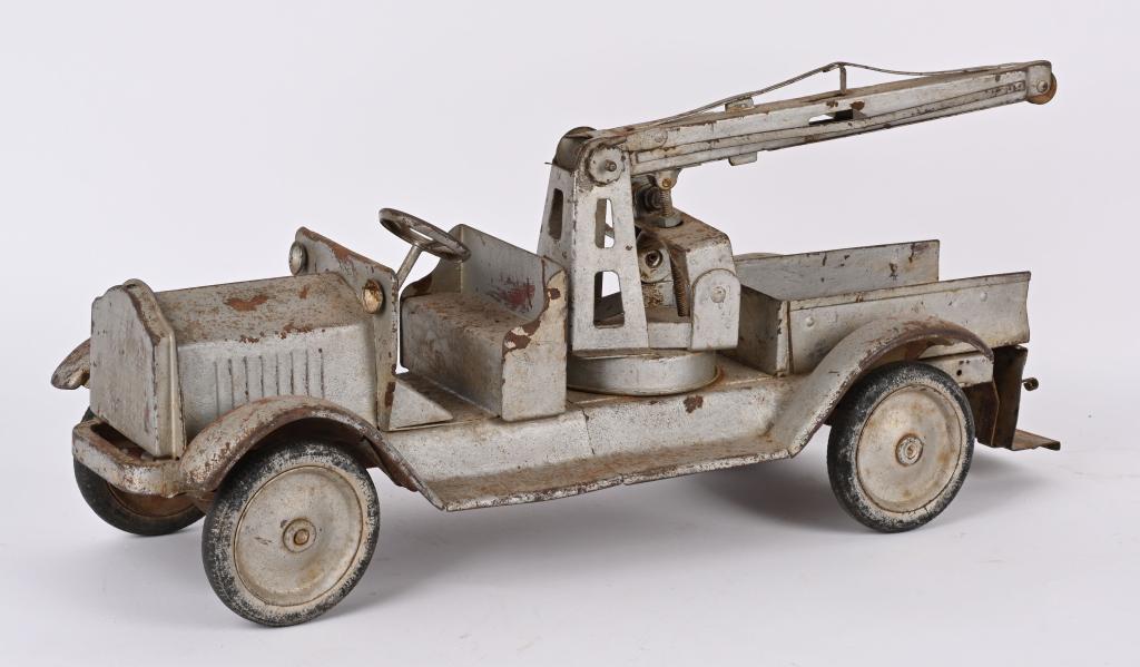 KEYSTONE PRESSED STEEL PACKARD WRECKER (1 of 2)