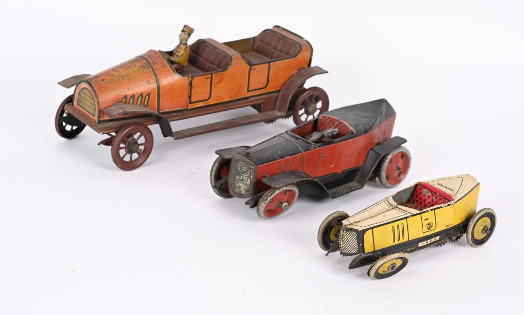 3- GERMAN TIN WINDUP AUTOMOBILES (1 of 5)