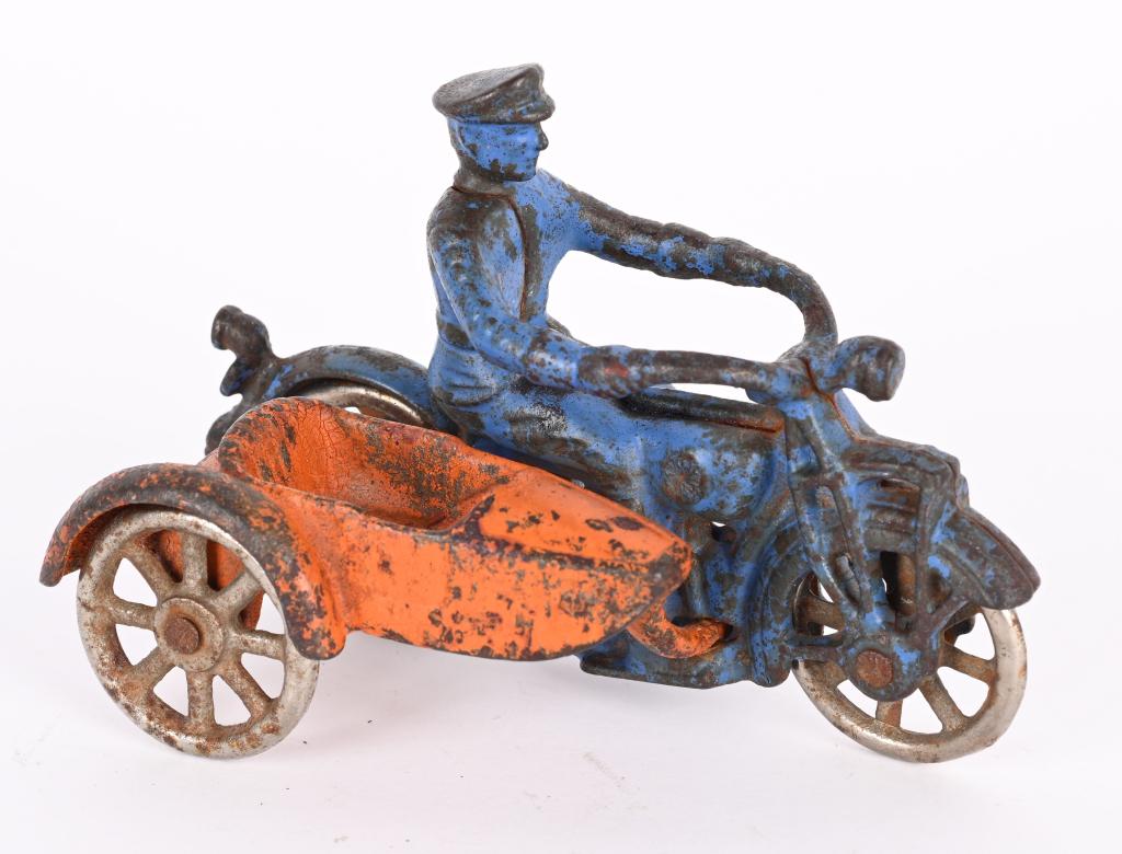 KILGORE CAST IRON SOLO MOTORCYCLE & SIDECAR (1 of 4)