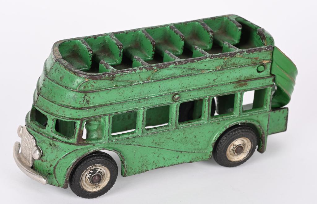 ARCADE CAST IRON DOUBLE DECKER BUS (1 of 5)