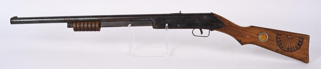 #107 DAISY BUCK JONES RIFLE BB GUN: All original with compass in stock. Still works. 36" Very Good-Excellent
