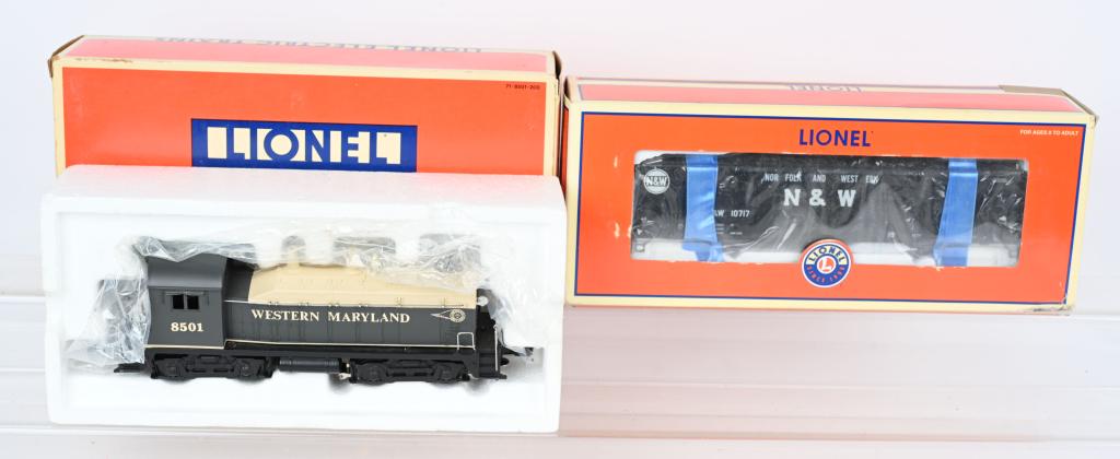LIONEL 6-18501 NW SWITHCHER & 6-27129 NW HOPPER (1 of 4)