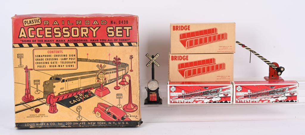 MARX ACCESSORIES (1 of 4)