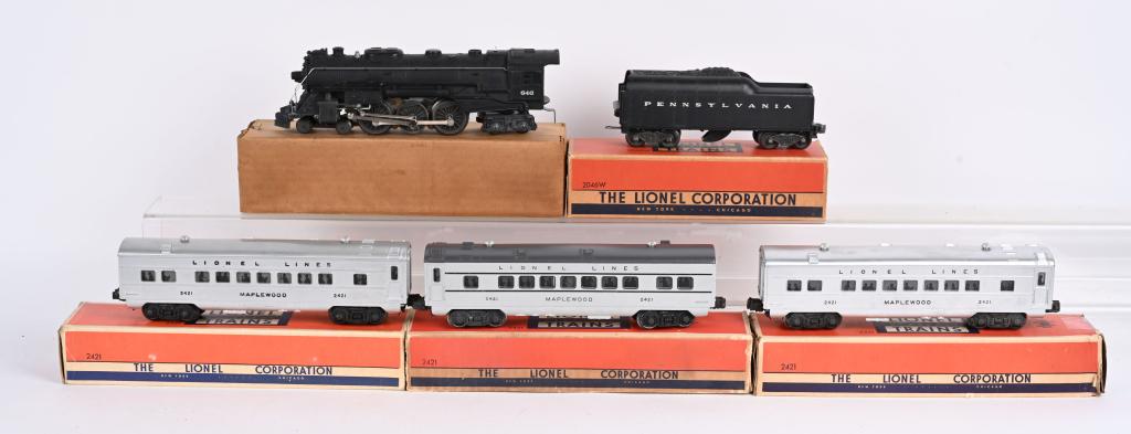 LIONEL 646 LOCOMOTIVE & TENDER w/ PASSENGER CARS: Includes Lionel 646 Locomotive, 2046W Tender, and 3- 2421 Illuminated Passenger Cars. All original in great shape. Boxed