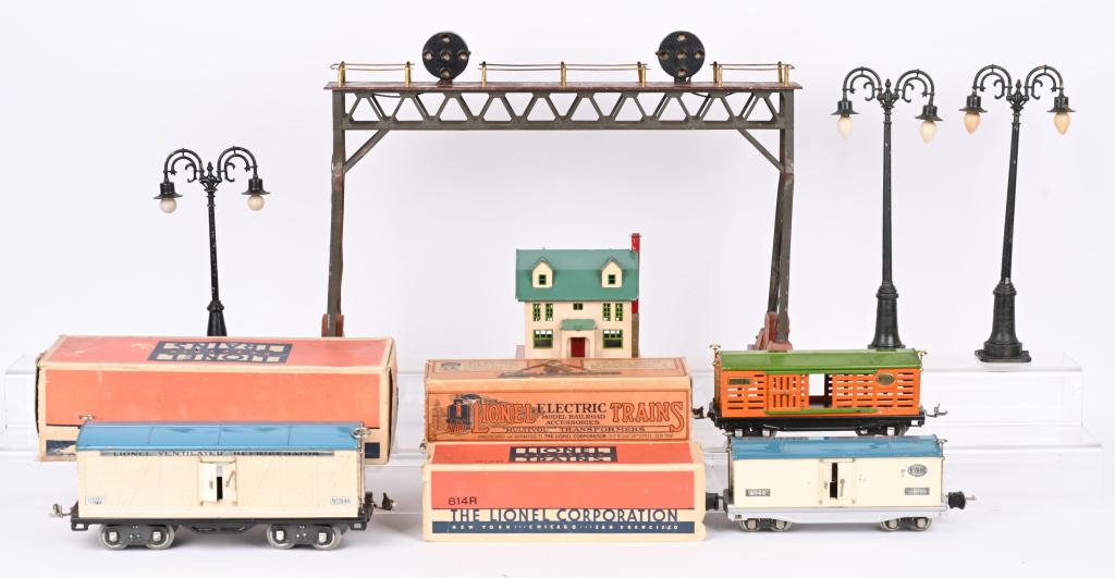 LIONEL PREWAR LOT (1 of 4)