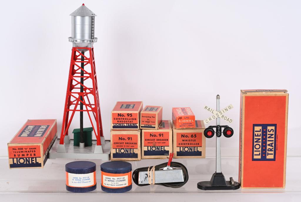 LIONEL ACCESSORIES (1 of 4)