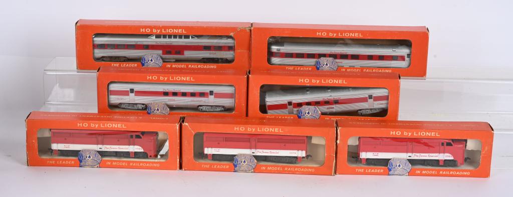 LIONEL HO TEXAS SPECIAL PASSENGER TRAIN SET (1 of 2)