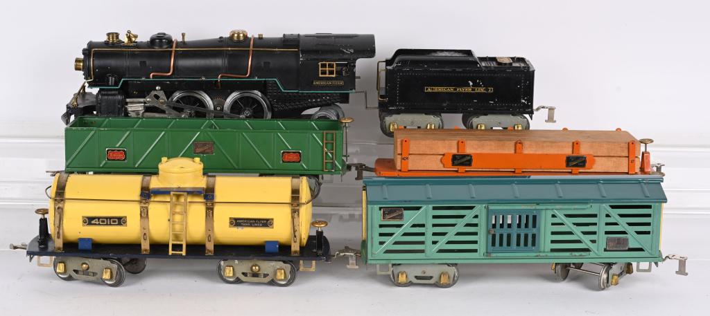 AMERICAN FLYER 4692 LOCOMOTIVE & FREIGHT CARS (1 of 7)