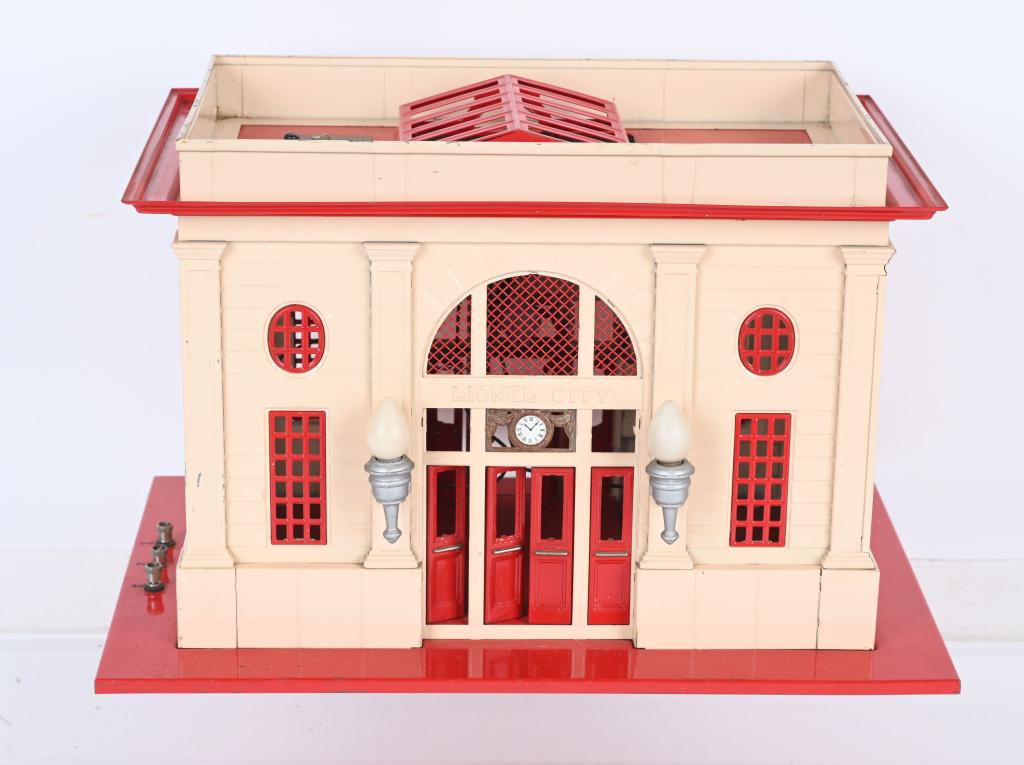 LIONEL 115 PASSENGER STATION (1 of 4)