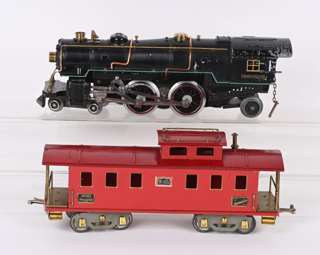 AMERICAN FLYER 4692 STEAM LOCOMOTIVE & CABOOSE (1 of 6)