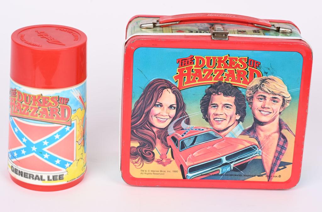 DUKES OF HAZARD LUNCH BOX & THERMOS: Dukes of Hazard Lunch Box and Thermos. Great graphics. Nice condition.