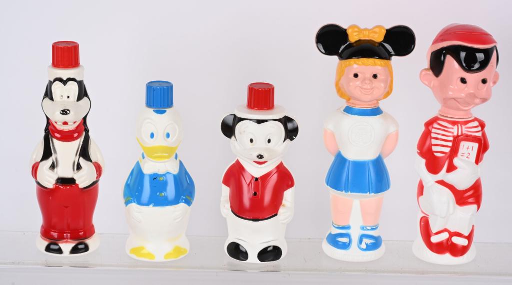 5- VINTAGE WALT DISNEY SOAKY BOTTLES: Lot of Disney Soakies includes Mickey Mouse Club Girl, Mickey Mouse, Donald Duck, Goofy, and Pinocchio. All in great shape.