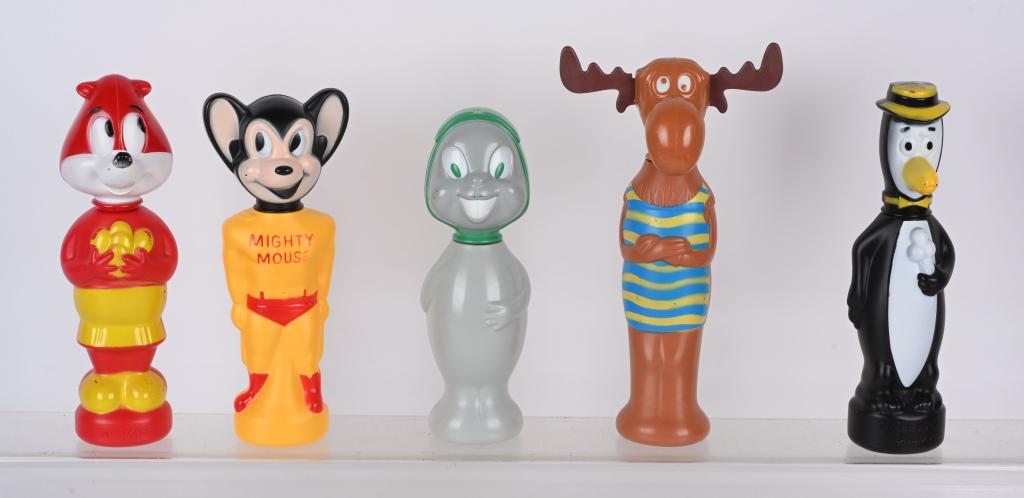 6- VINATGE SOAKY BOTTLES: Includes Bullwinkel, Rockey, Tennessee Tuxedo, Muskie, and Mighty Mouse. All in great condition